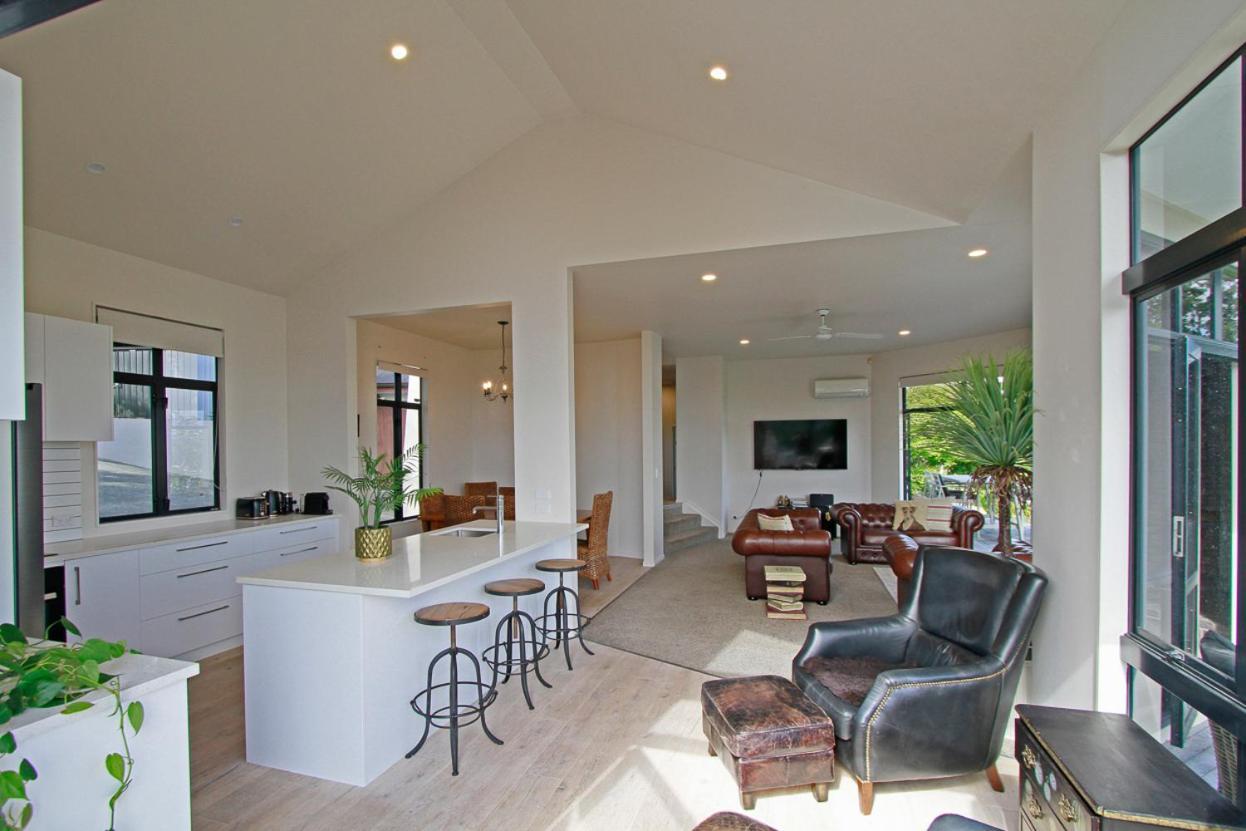 Tahi Lodge - Matakana Coast Snells Beach Exteriör bild